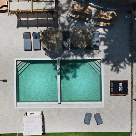 Villa Dasylio - Earthy Living